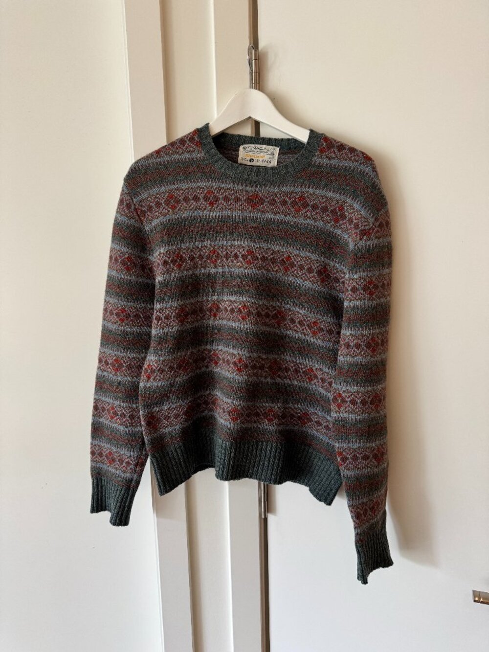 VINTAGE SEARS SHETLAND VIRGIN WOOL PURE FAIR ISLE SWEATER PREOWNED